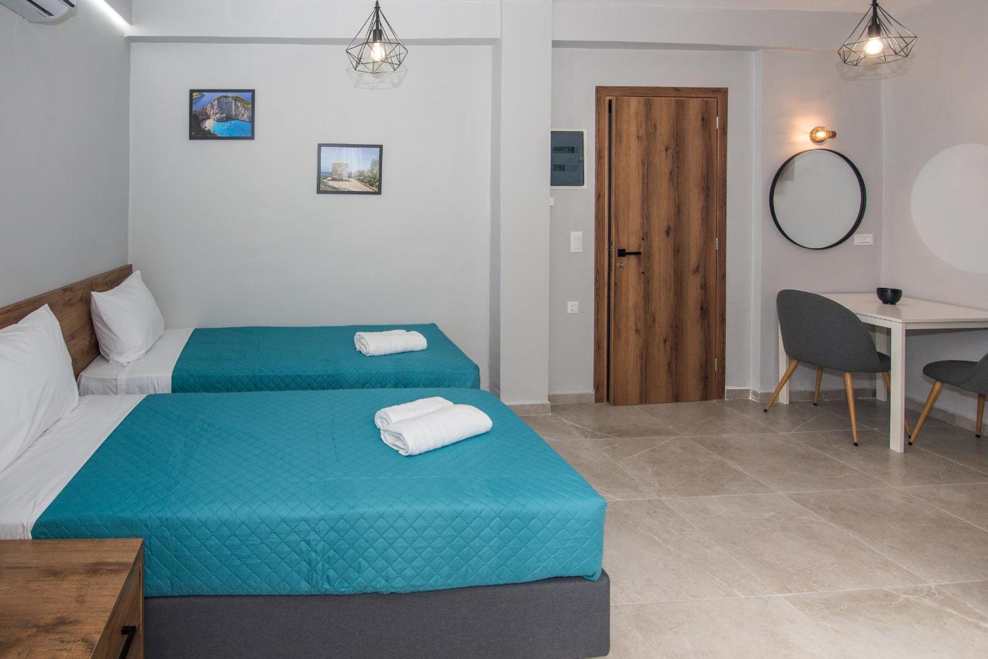 5 Keys Apartment Zakynthos Town Exterior photo